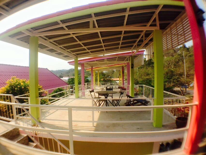 Maiyok Resort Ko Sichang Exterior foto