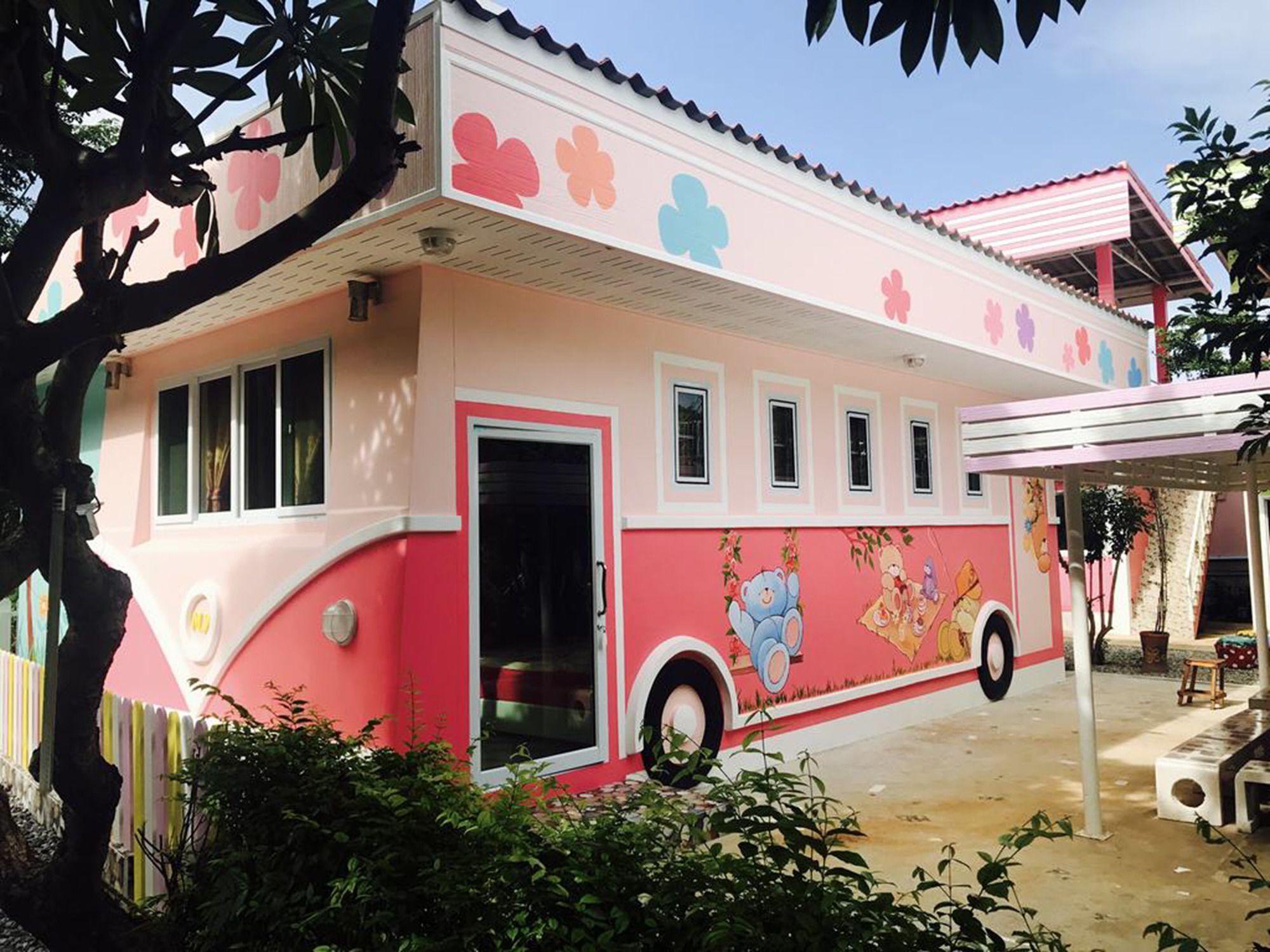 Maiyok Resort Ko Sichang Exterior foto